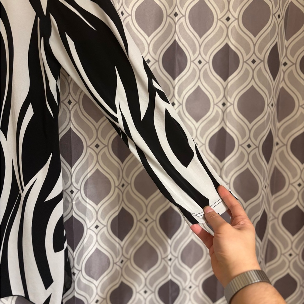 Zebra print shark bite hem top! - Picture 4 of 4